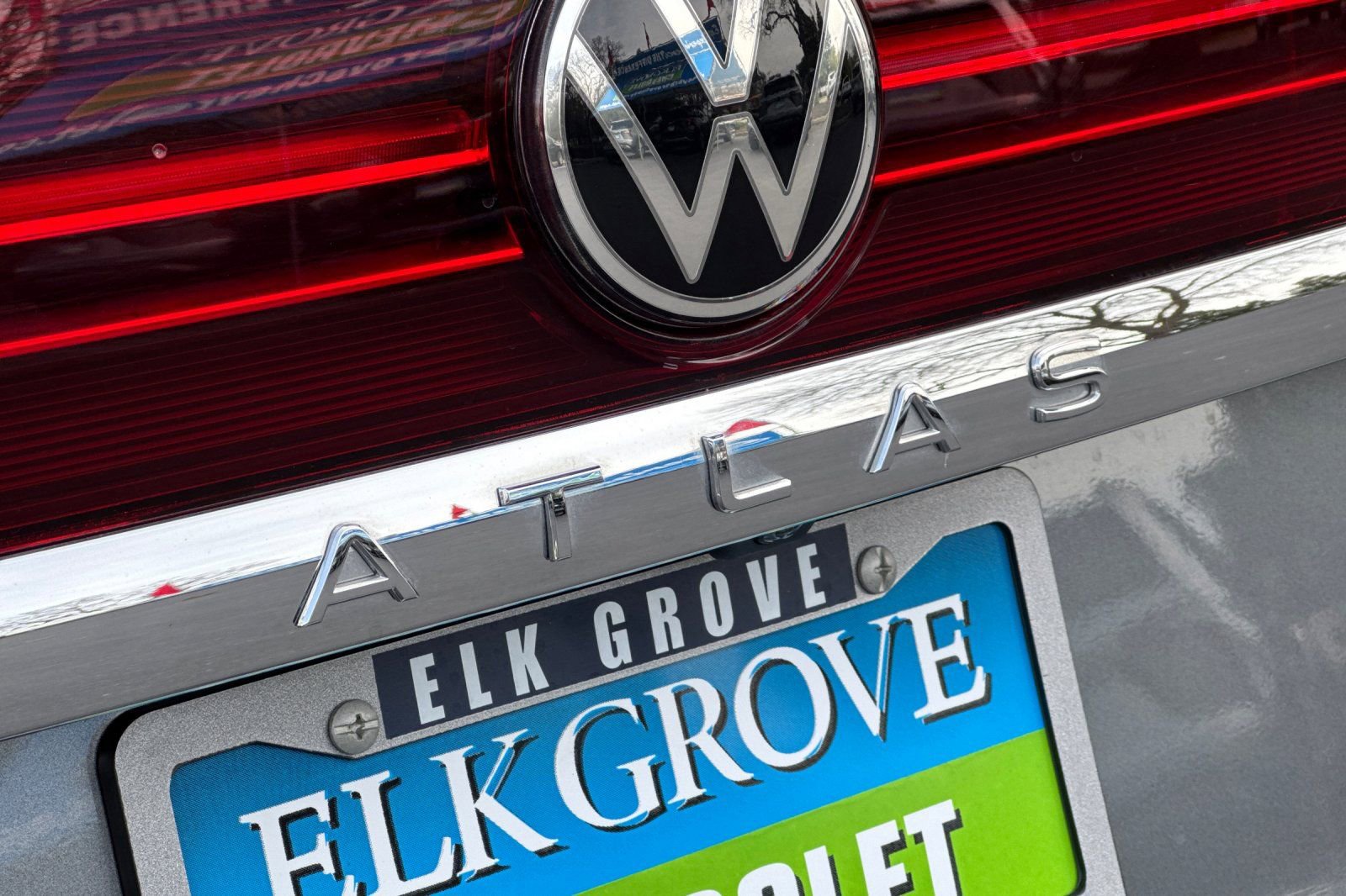 Used 2025 Volkswagen Atlas SE image 33