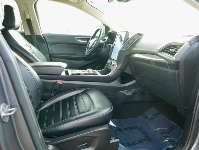 Used 2023 Ford Edge SEL image 8