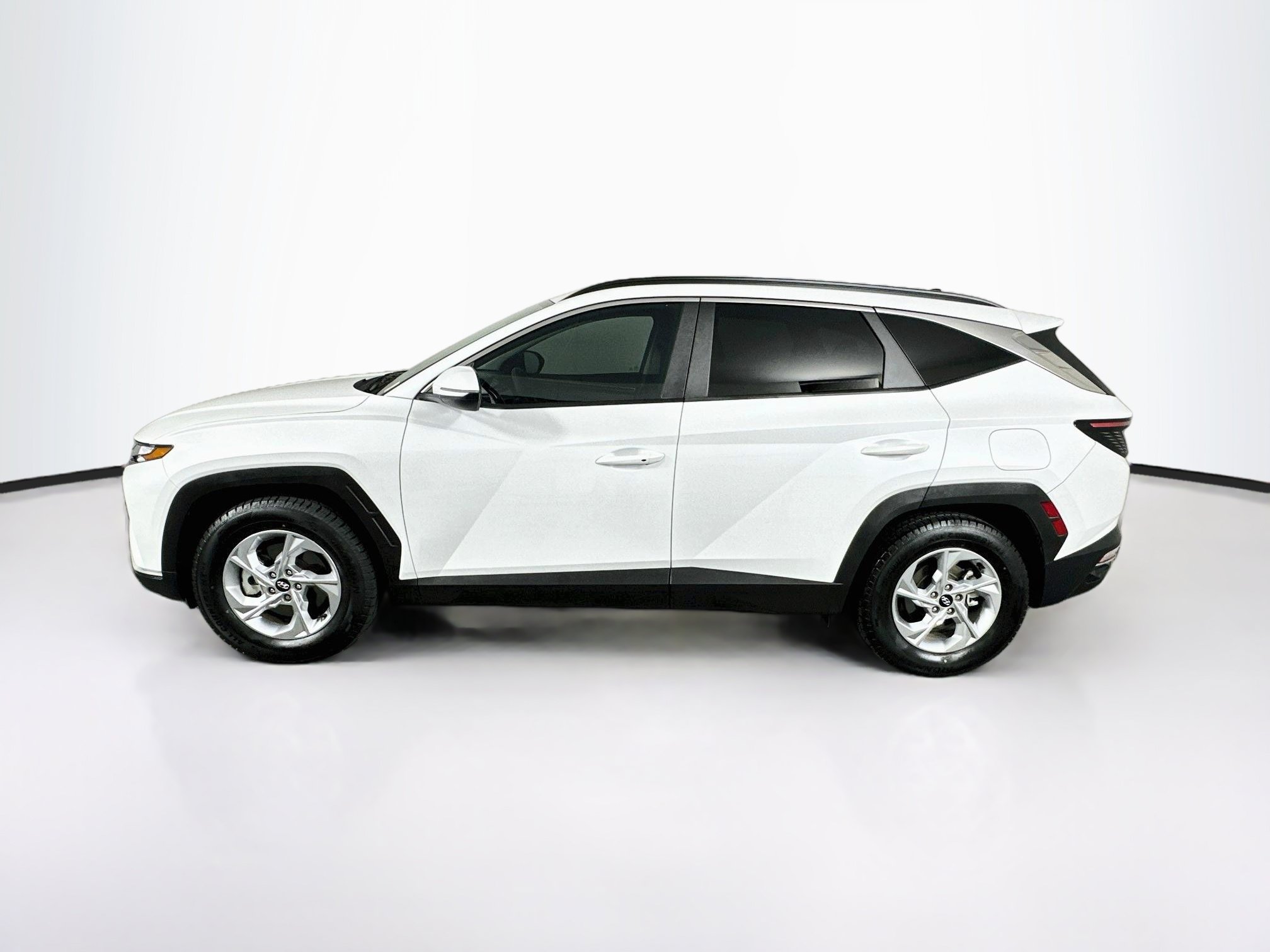 Used 2022 Hyundai Tucson SEL FWD image 4
