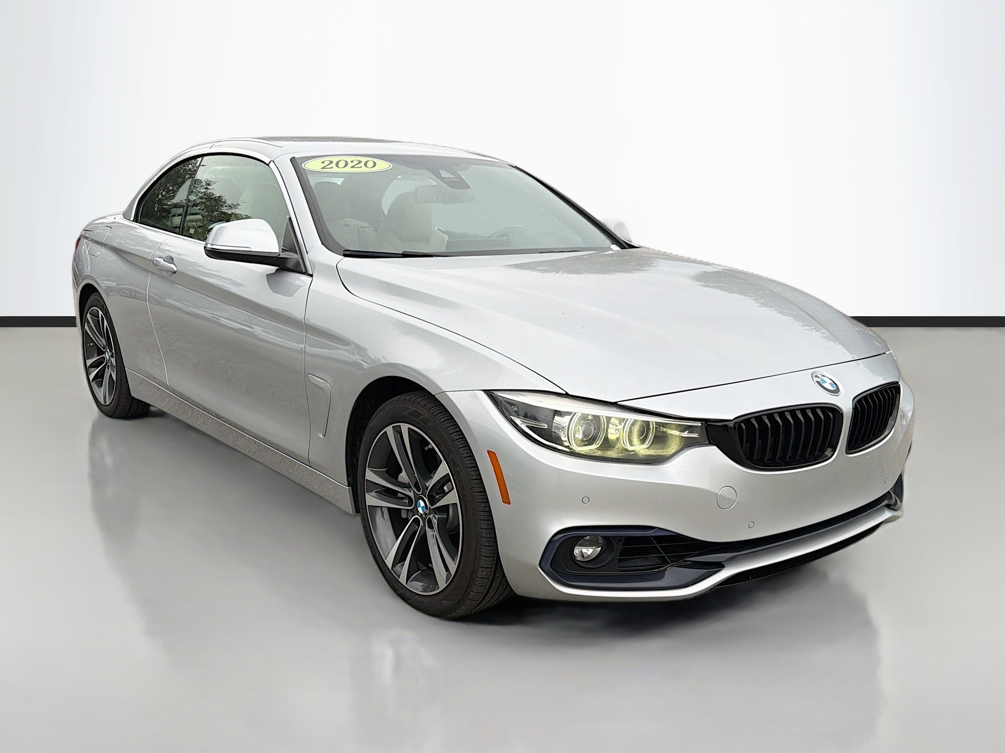 Used 2020 BMW 440i xDrive Convertible image 1
