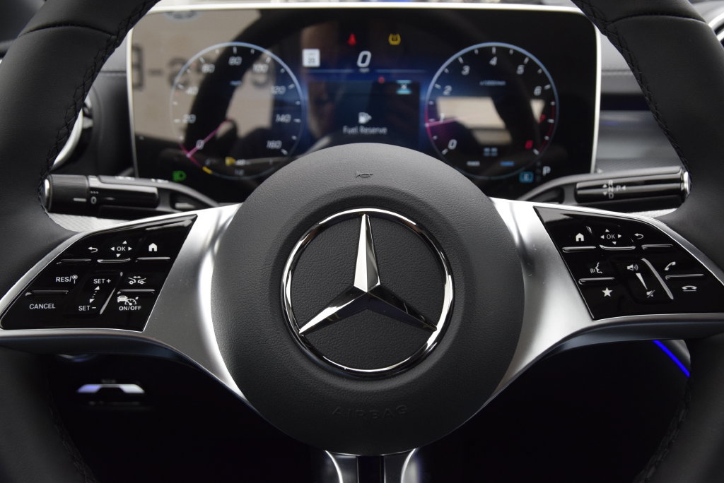 New 2027 Mercedes-Benz CLE 300 4MATIC Cabriolet image 20