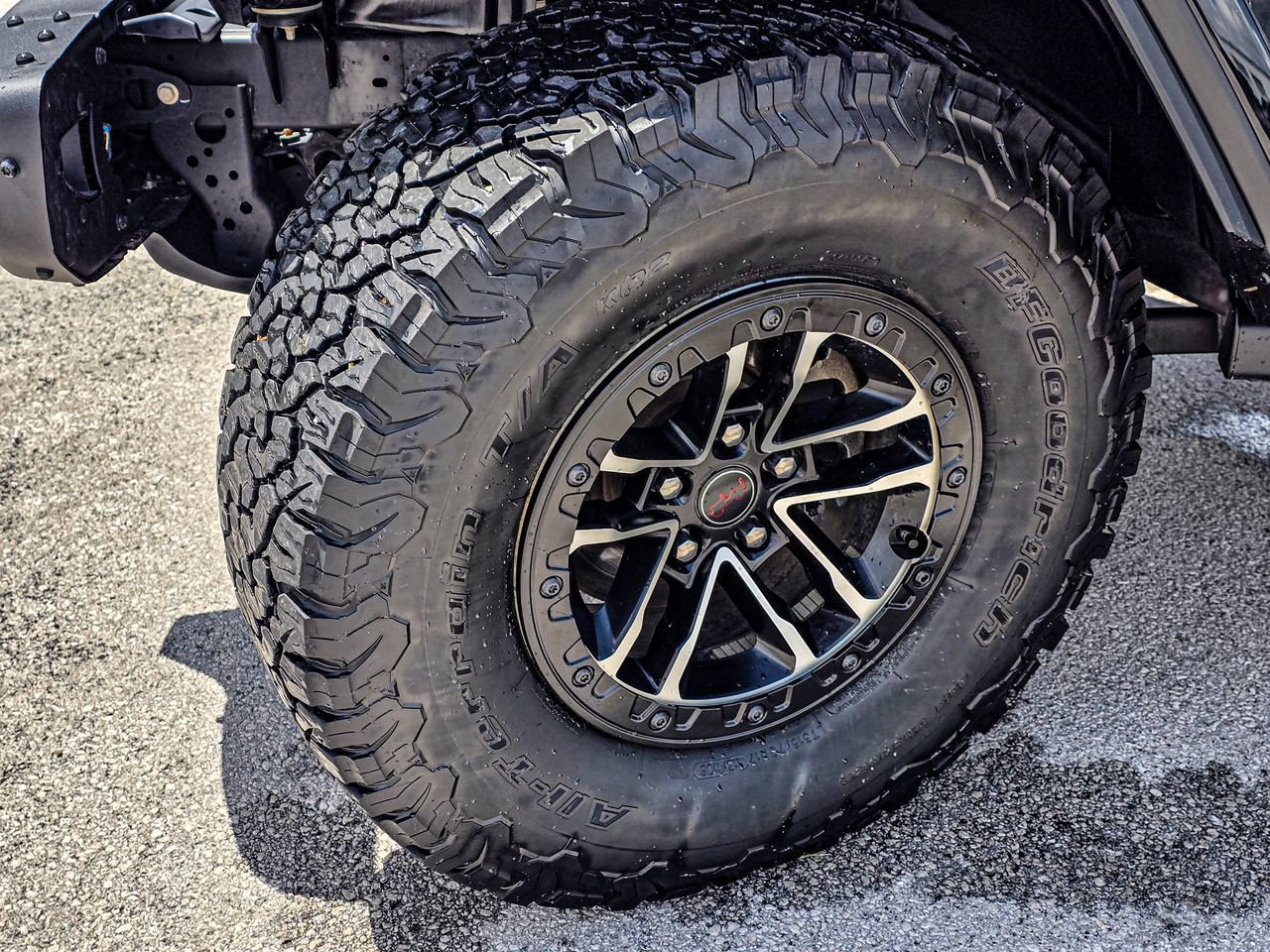 Used 2024 Jeep Wrangler Unlimited Rubicon AWD/4WD image 10