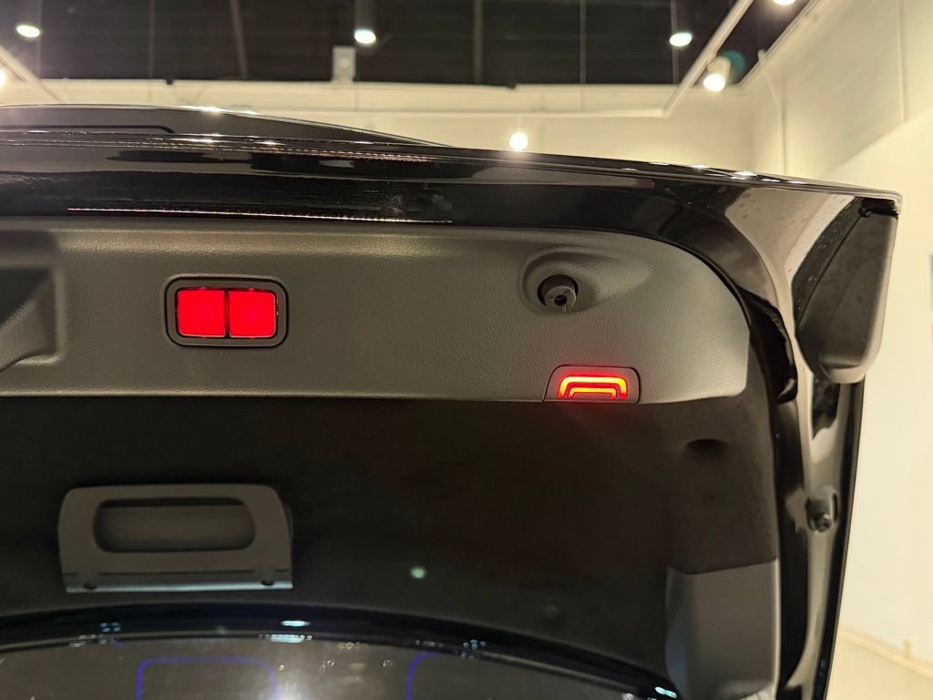 Used 2021 Mercedes-Benz Maybach S 580 4MATIC image 96