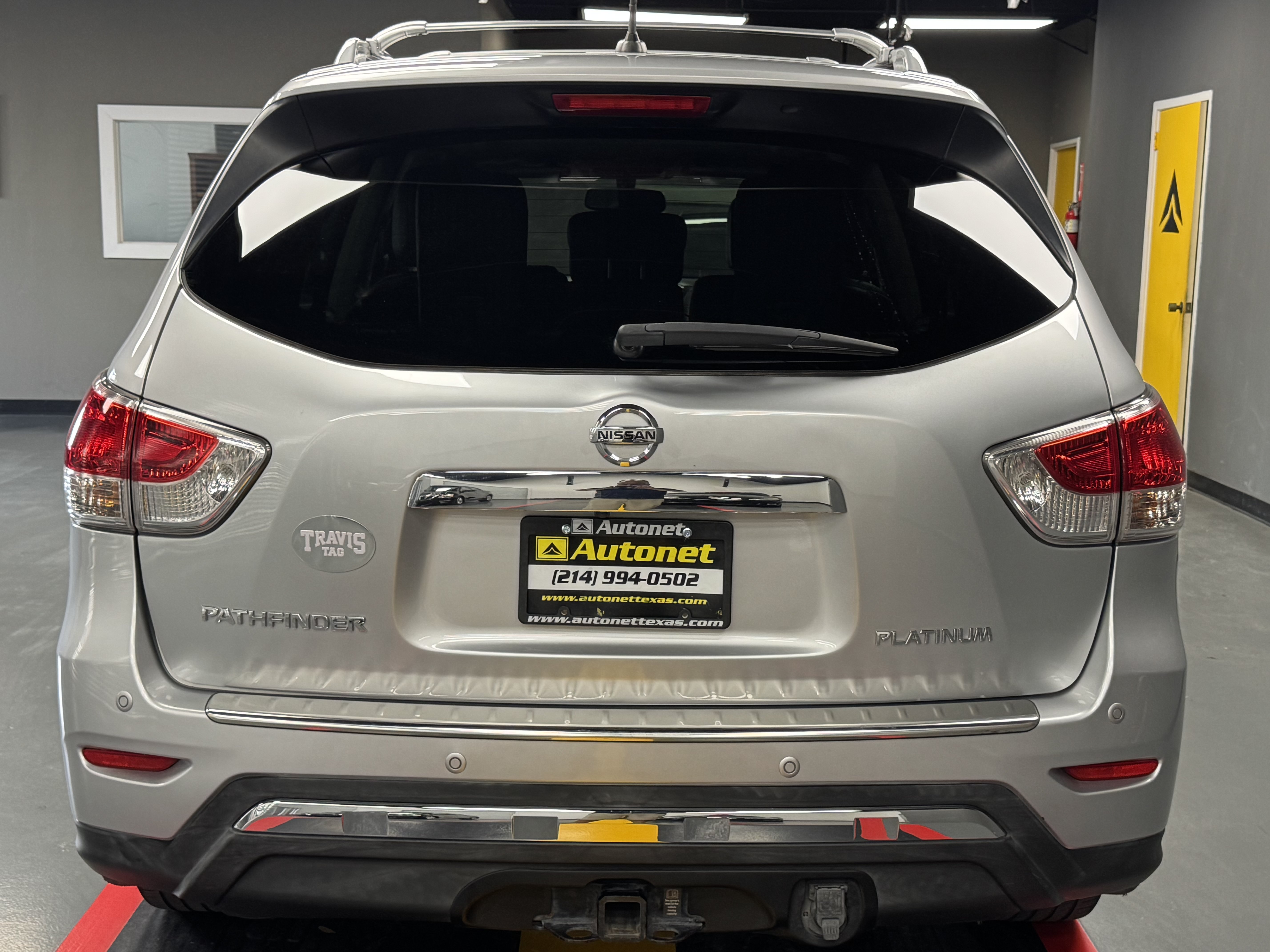 Used 2014 Nissan Pathfinder Platinum w/ Platinum Premium Package FWD image 5