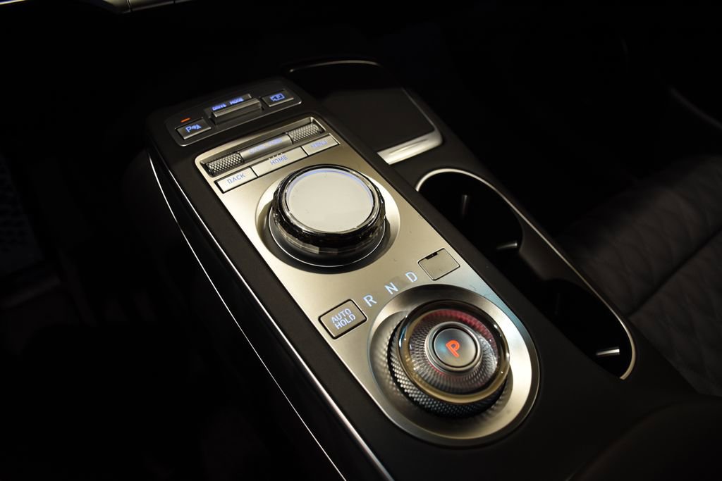 New 2025 Genesis GV70 3.5T Sport w/ Sport Advanced Package image 19