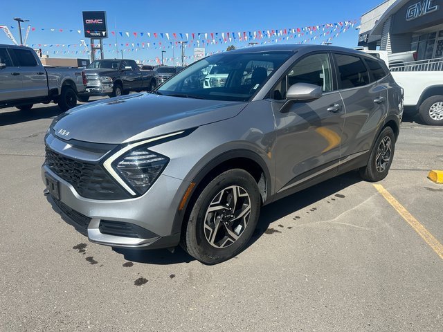 Used 2024 Kia Sportage LX image 8