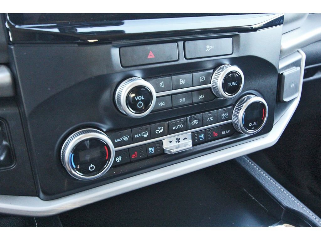 Used 2022 Ford Expedition XLT image 27