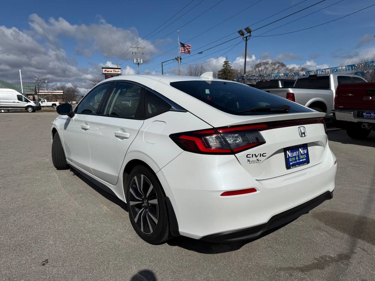 Used 2022 Honda Civic EX-L image 5