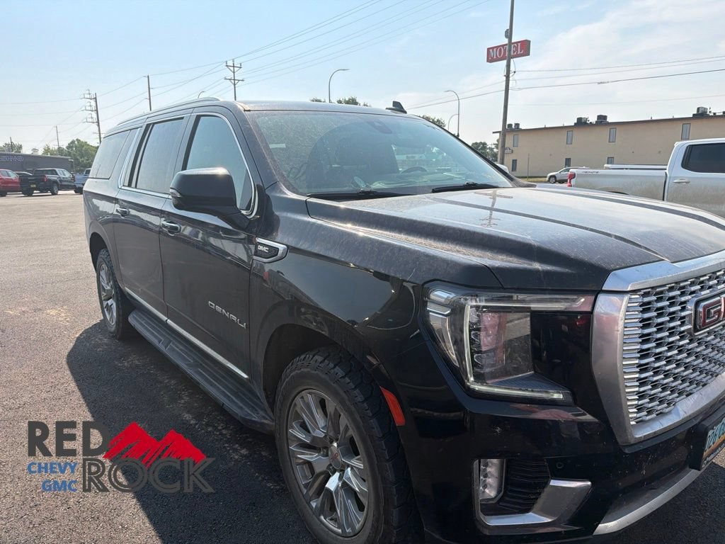 Used 2021 GMC Yukon XL Denali AWD/4WD image 3