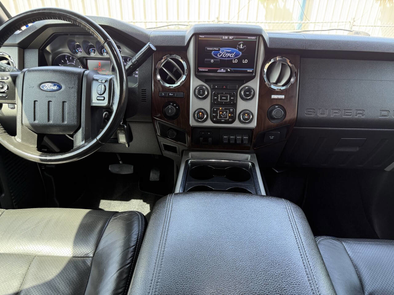 Used 2014 Ford F250 Lariat w/ Chrome Package image 23