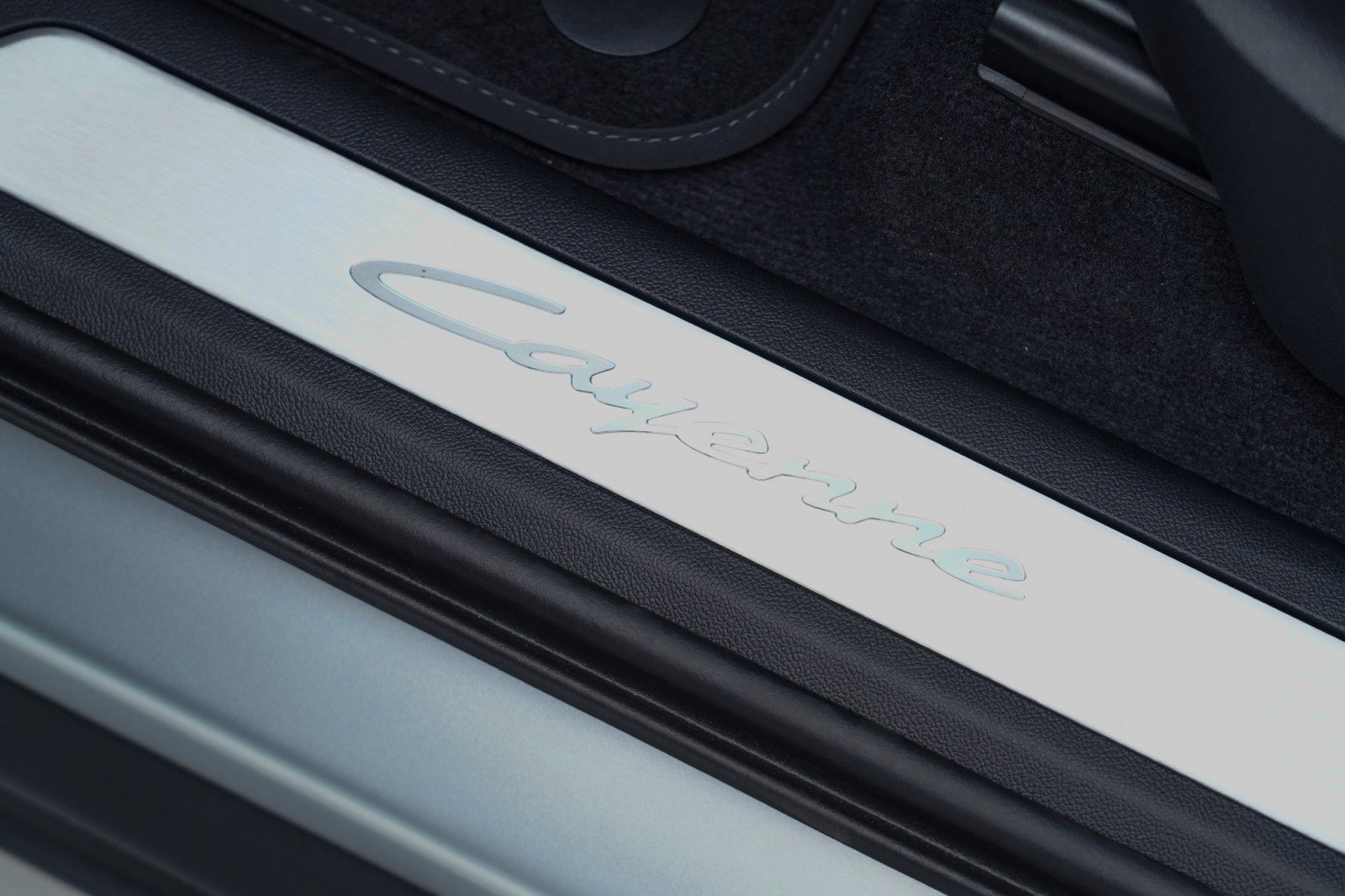 New 2026 Porsche Cayenne image 14