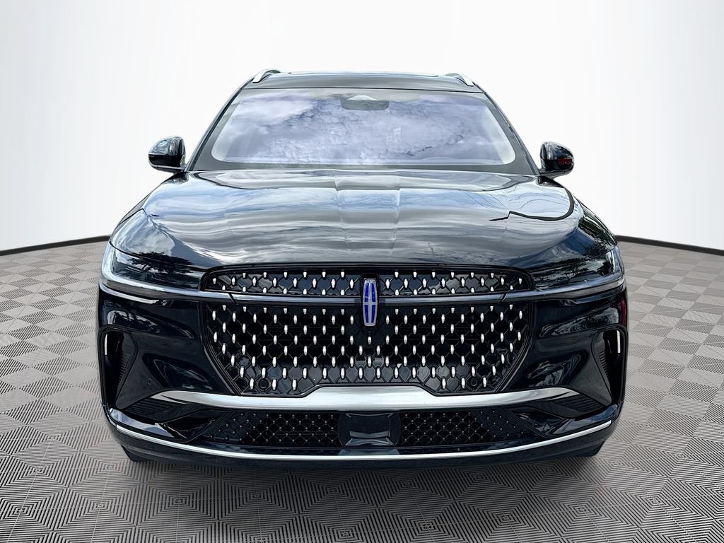 Used 2024 Lincoln Nautilus Reserve w/ Equipment Group 202A AWD/4WD image 2