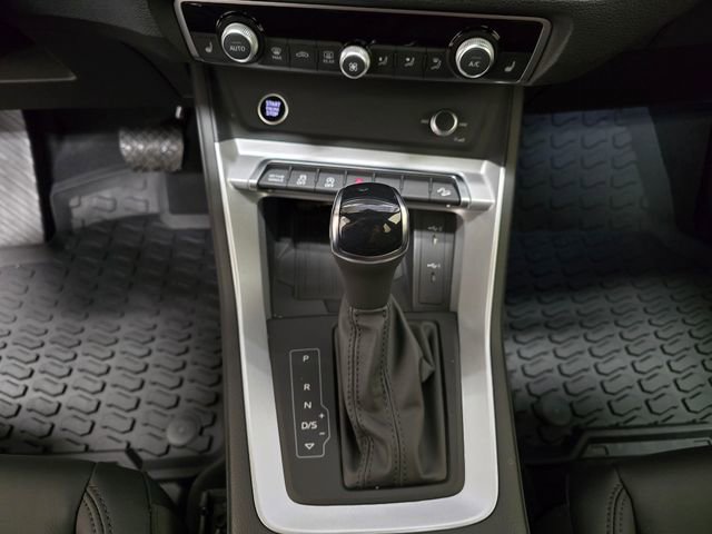 New 2025 Audi Q3 2.0T Premium w/ Convenience Plus Package image 24