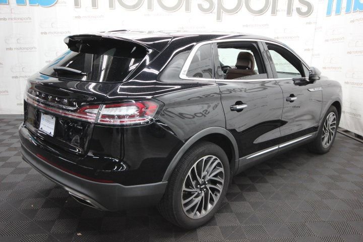 Used 2019 Lincoln Nautilus Reserve AWD/4WD image 8