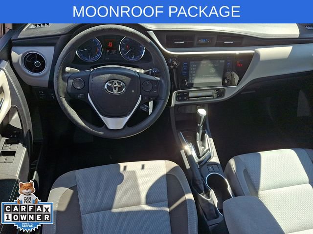 Used 2019 Toyota Corolla LE w/ LE Premium Package w/Moonroof FWD image 2