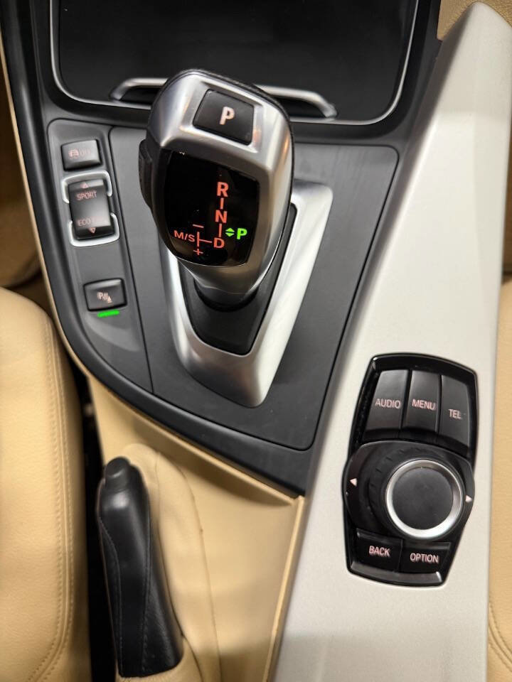 Used 2016 BMW 320i Sedan image 24