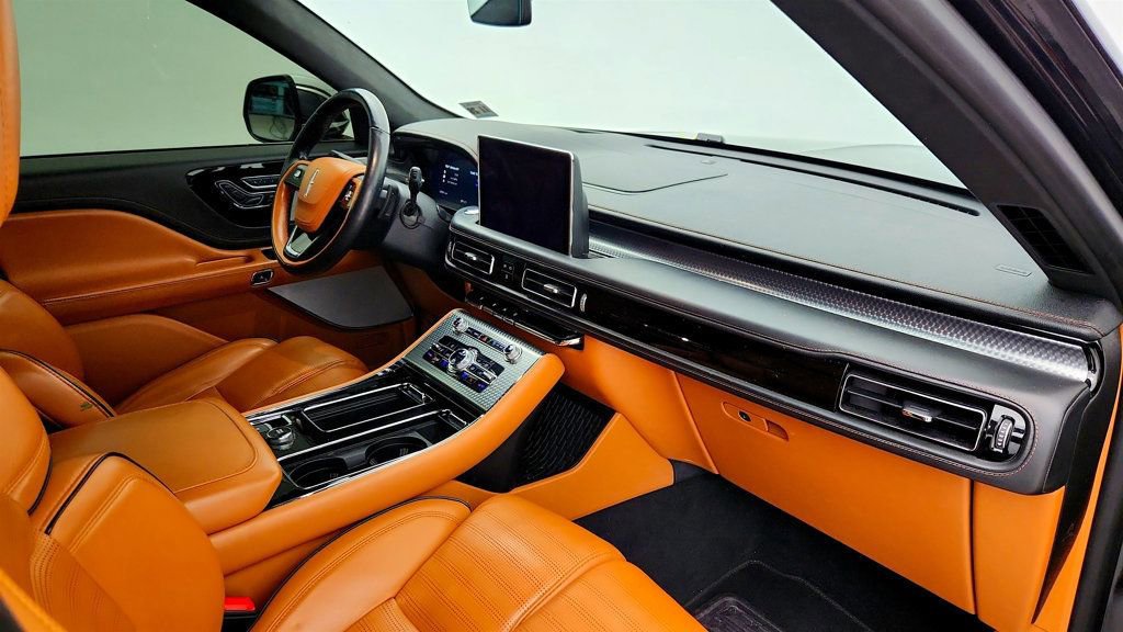 Used 2021 Lincoln Aviator Black Label Grand Touring image 24