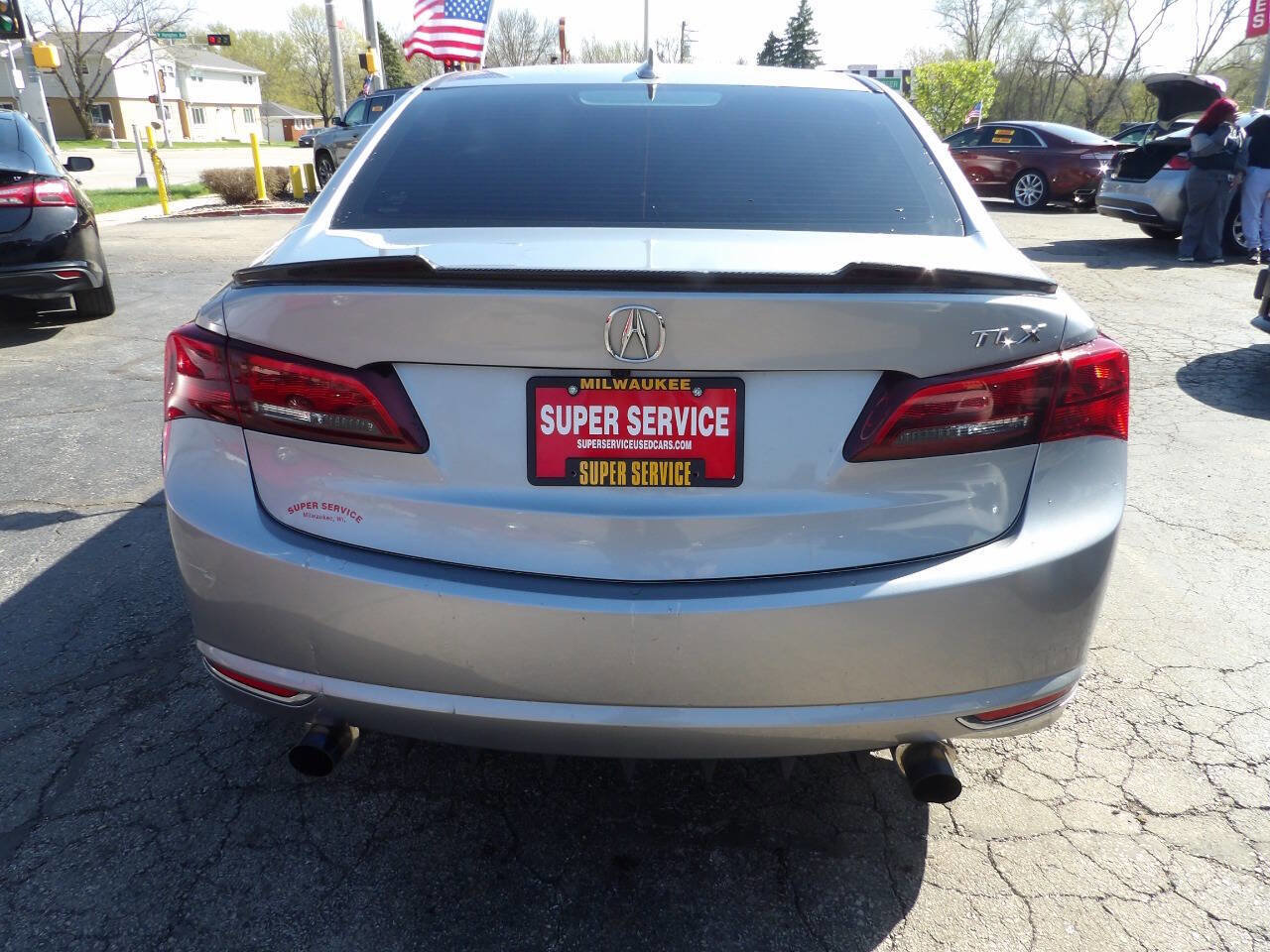 Used 2017 Acura TLX FWD image 4