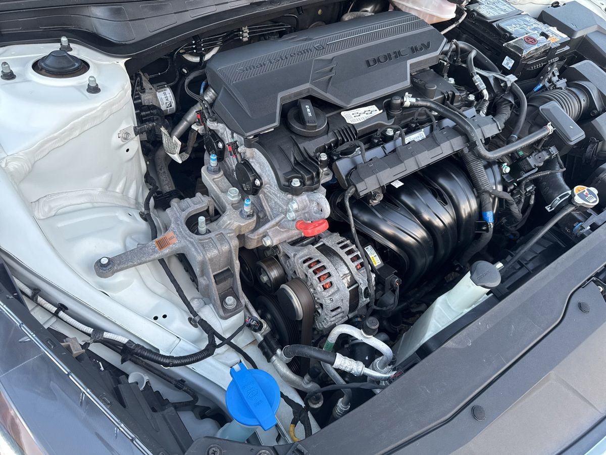 Used 2023 Hyundai Elantra SE image 48