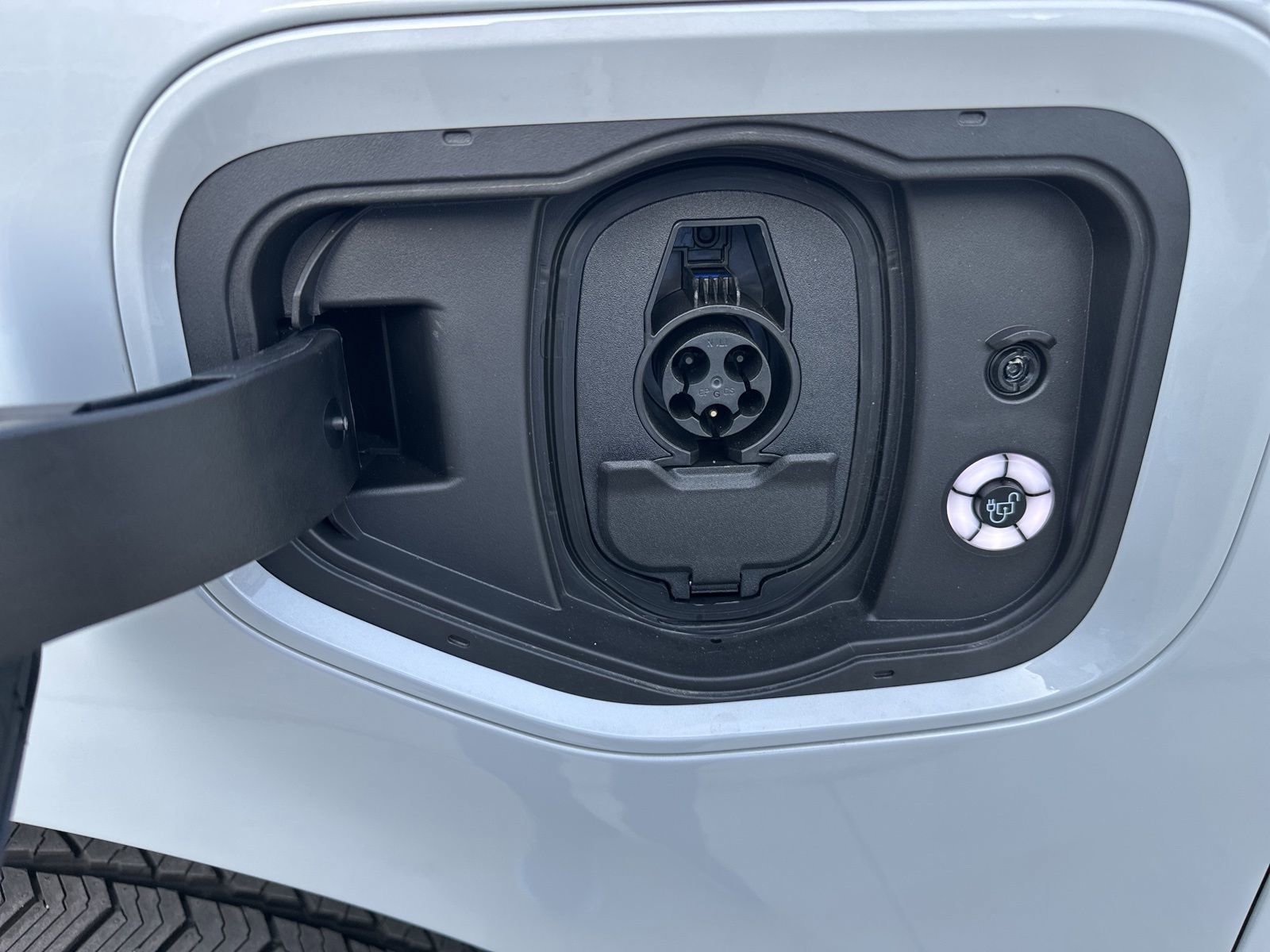 New 2025 Ford F150 Lightning Flash image 8