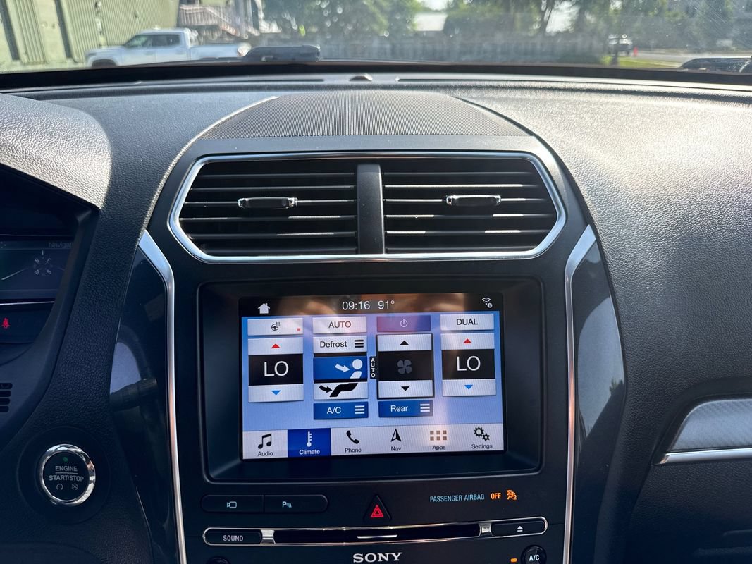 Used 2018 Ford Explorer Sport w/ Equipment Group 401A AWD/4WD image 23
