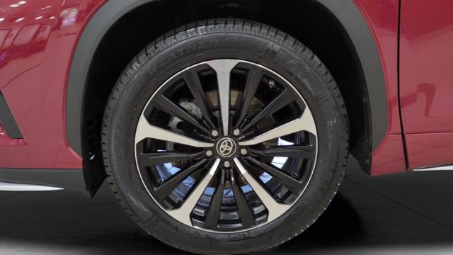 Used 2021 Toyota Highlander XSE AWD/4WD image 26