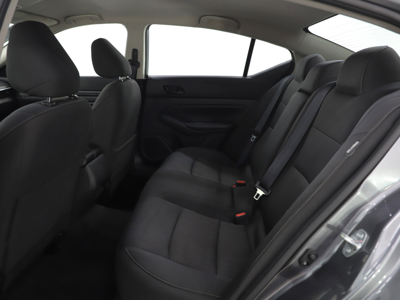 Used 2024 Nissan Altima 2.5 SV image 14