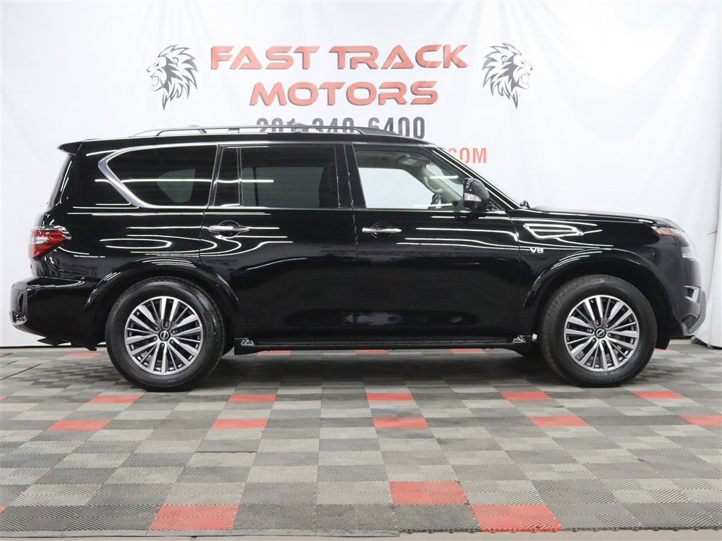 Used 2022 Nissan Armada SL w/ Captain's Chairs Package image 4