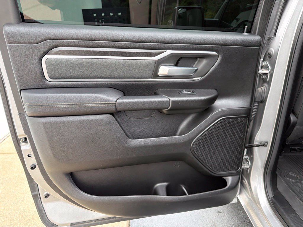 Used 2022 RAM 1500 Big Horn AWD/4WD image 40