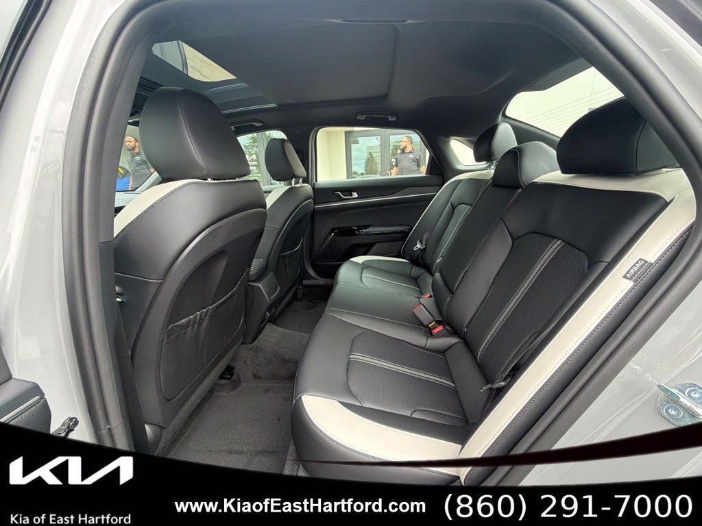 New 2027 Kia K5 GT-Line FWD image 18