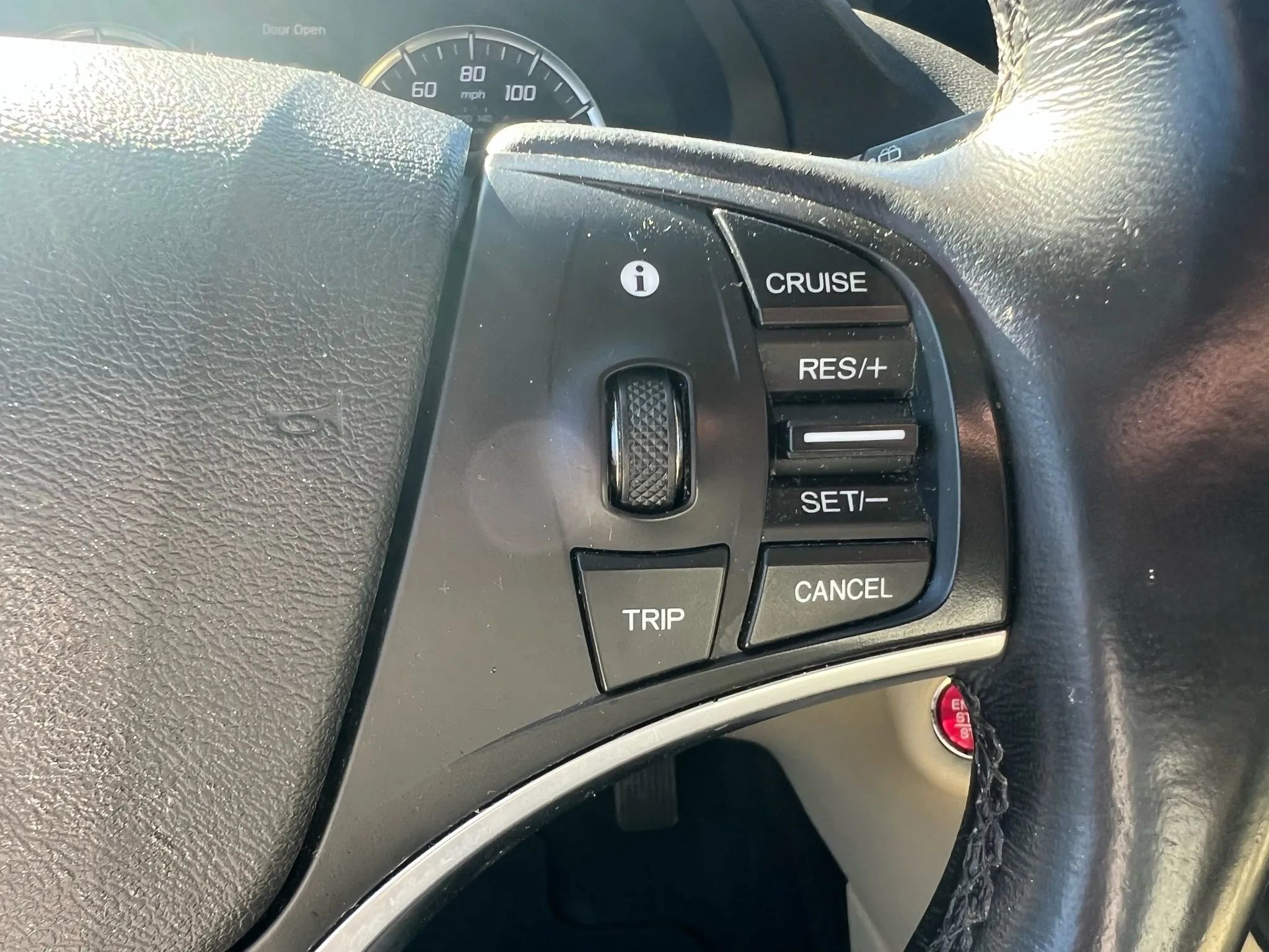 Used 2014 Acura MDX SH-AWD w/ Technology Package image 16