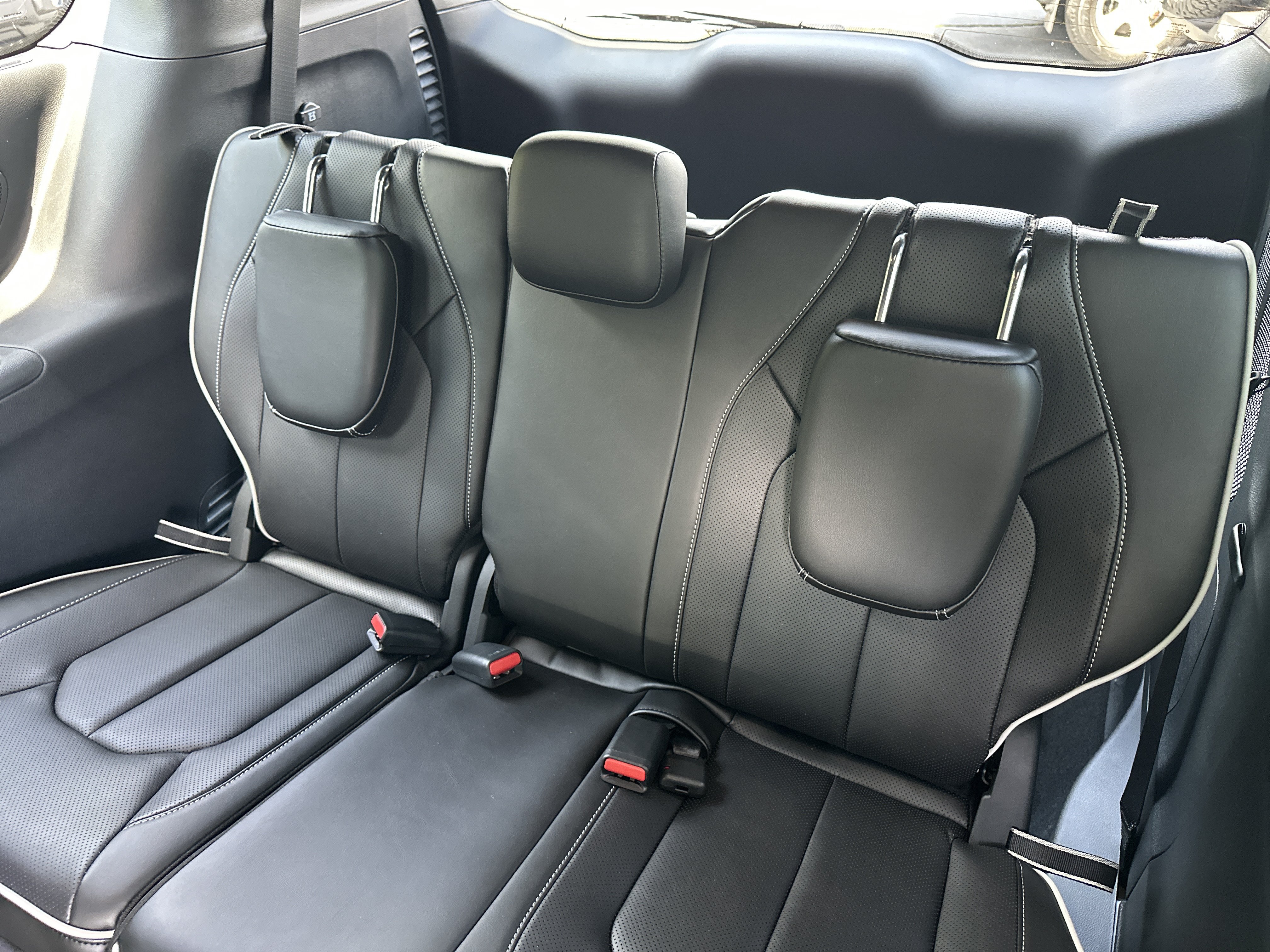 New 2027 Chrysler Pacifica Limited FWD image 16