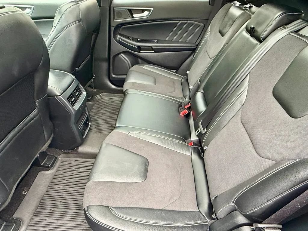 Used 2019 Ford Edge ST w/ Equipment Group 401A AWD/4WD image 14