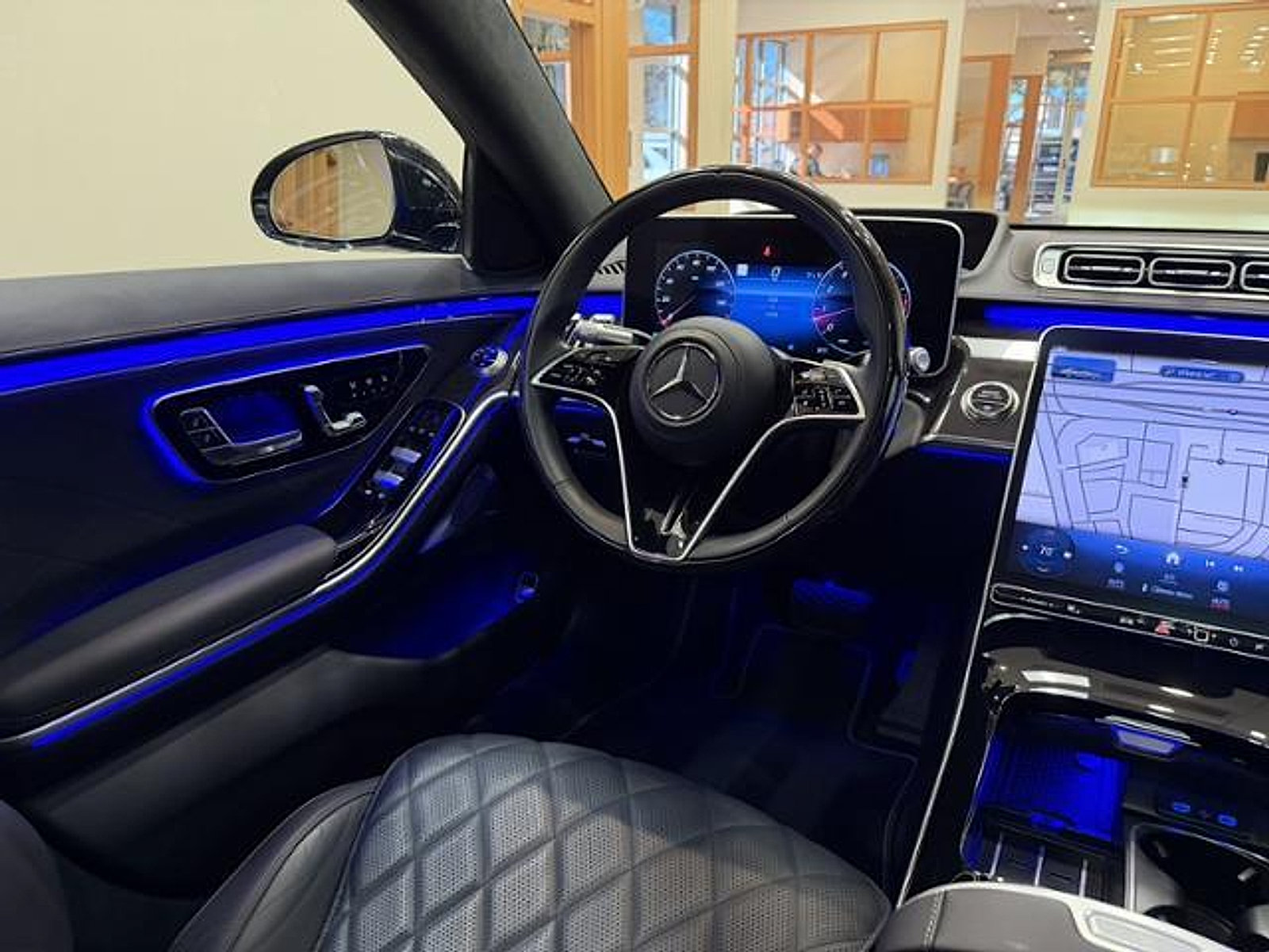 Used 2025 Mercedes-Benz S 580 4MATIC Sedan image 10