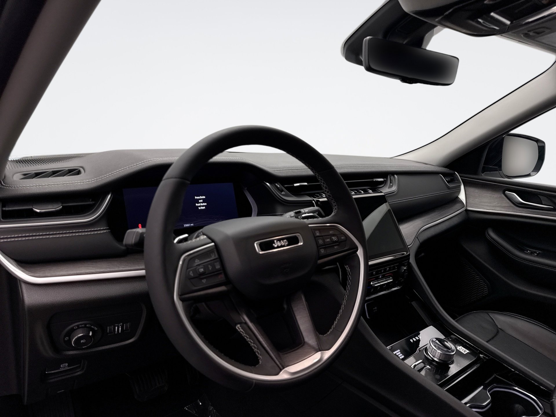 Used 2023 Jeep Grand Cherokee L Limited w/ Luxury Tech Group II image 10