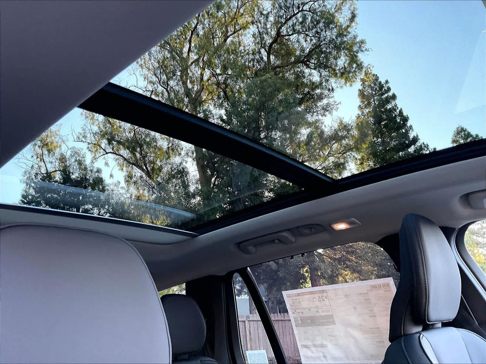 New 2027 Volvo XC90 B5 Plus AWD/4WD image 30