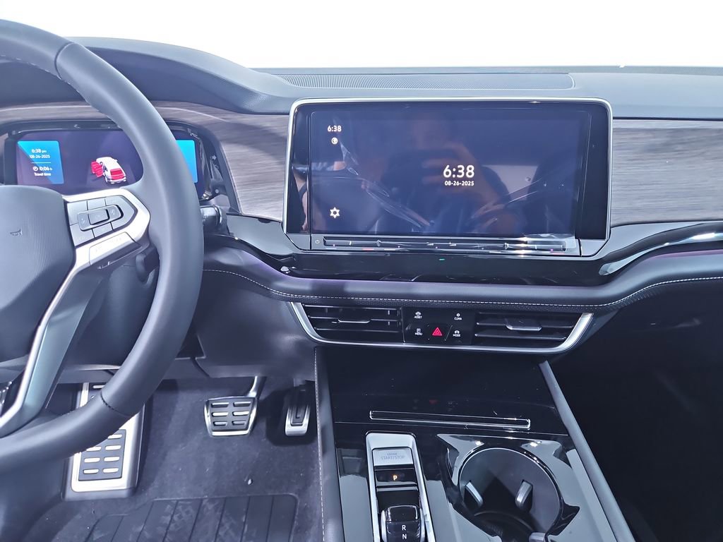 New 2026 Volkswagen Atlas SEL Premium R-Line image 17