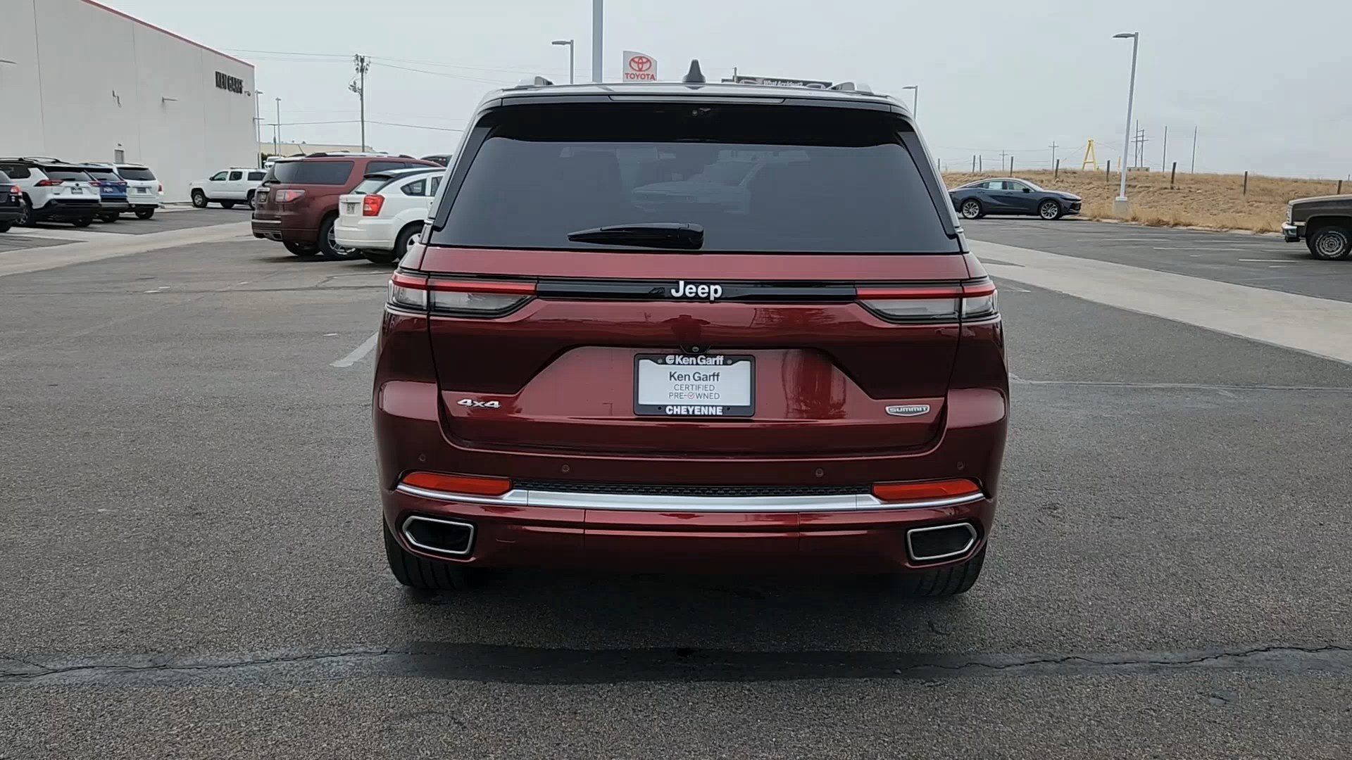 Used 2022 Jeep Grand Cherokee Summit AWD/4WD image 21
