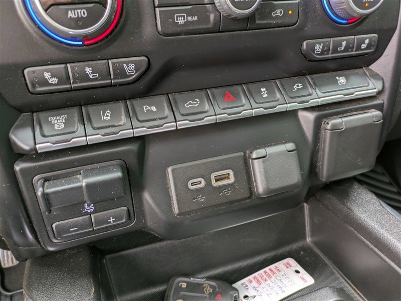 Used 2022 Chevrolet Silverado 3500 LTZ w/ LTZ Texas Edition image 27