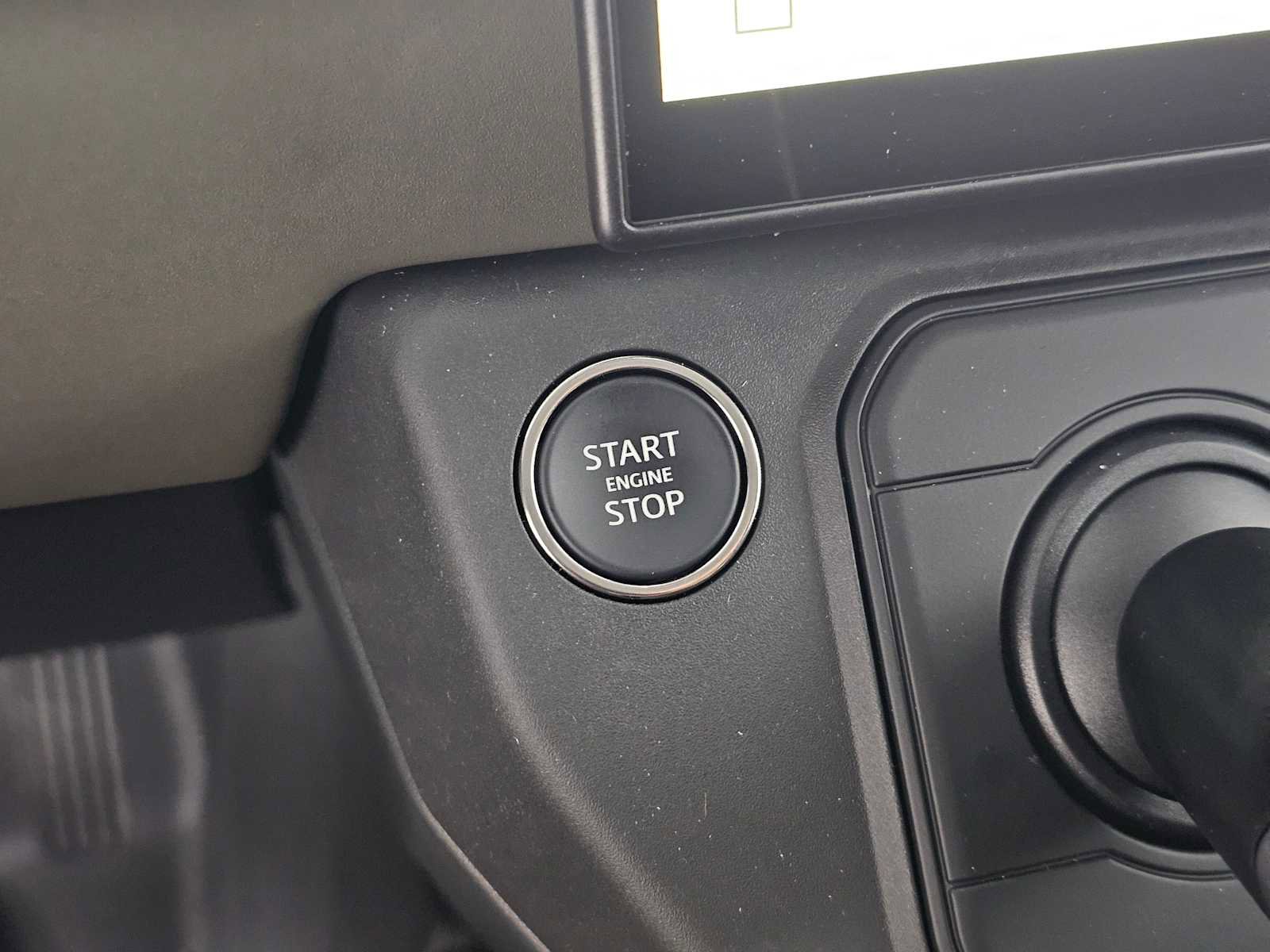 New 2026 Land Rover Defender 110 S image 29