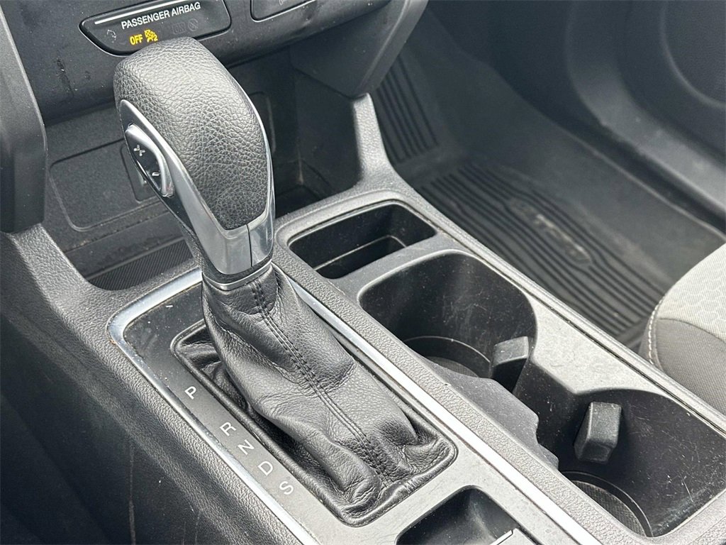 Used 2019 Ford Escape SE image 32