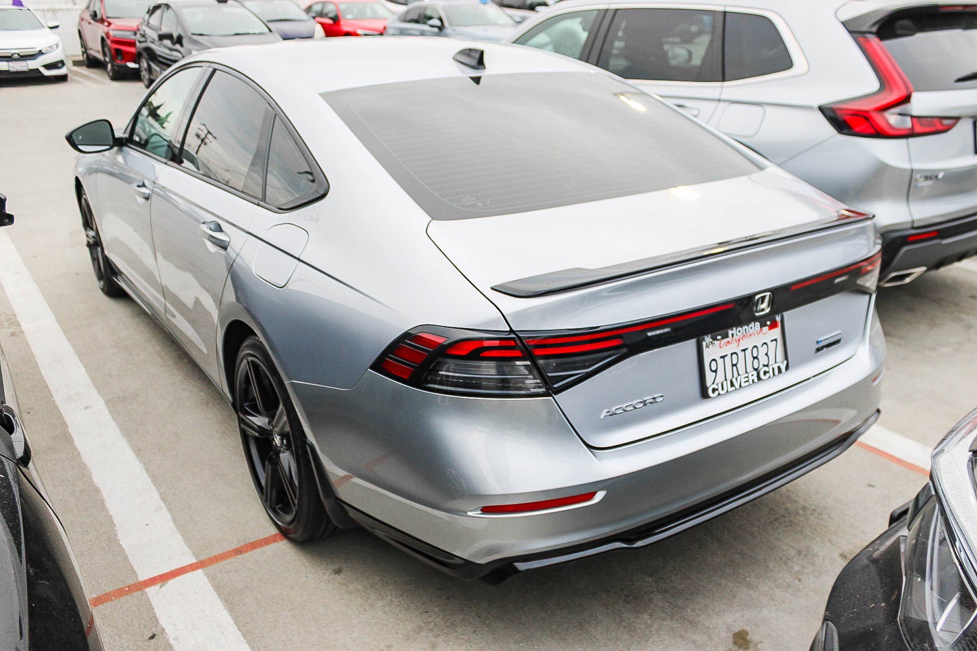 Used 2025 Honda Accord Sport image 3