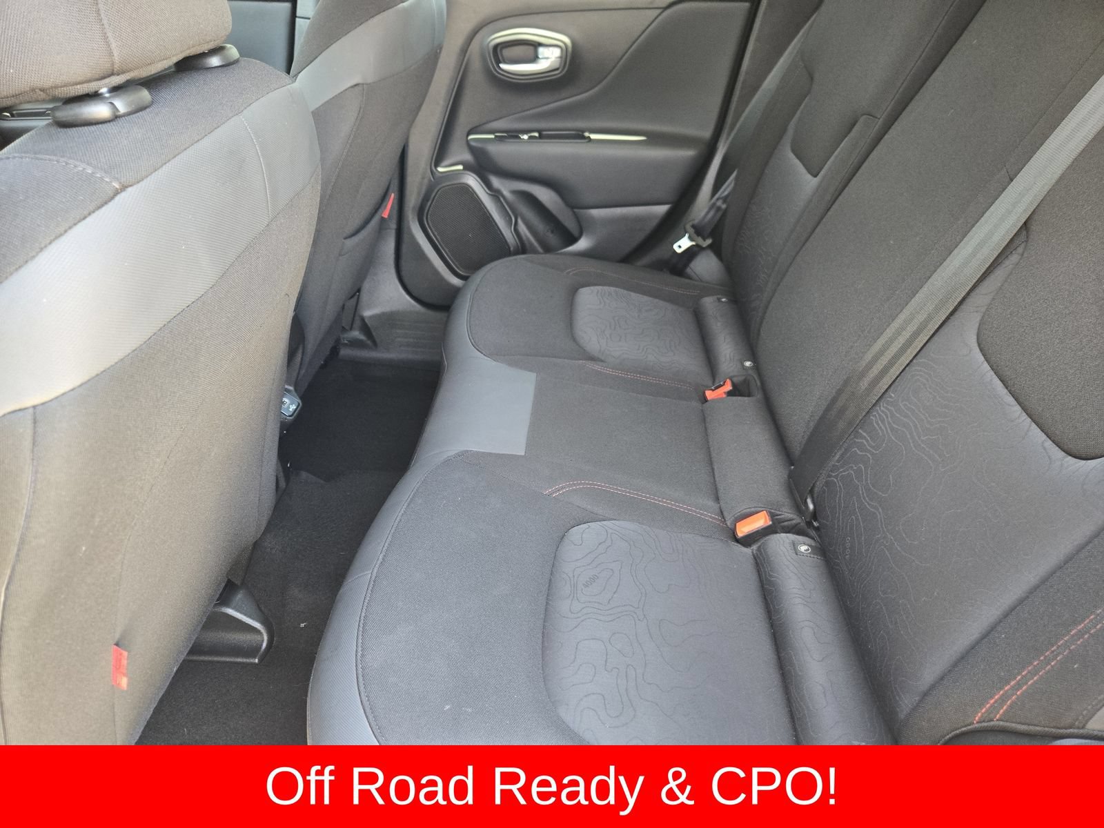 Used 2023 Jeep Renegade Trailhawk AWD/4WD image 37
