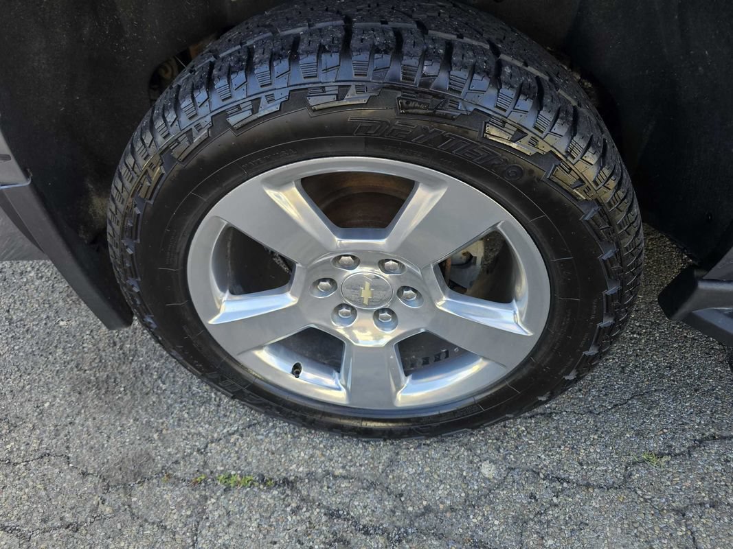 Used 2019 Chevrolet Tahoe LS w/ All-Season Package AWD/4WD image 15