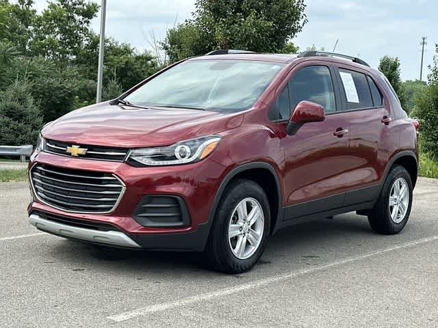Used 2022 Chevrolet Trax LT w/ LT Convenience Package AWD/4WD image 1