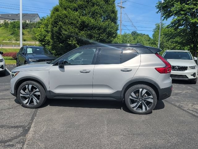 Used 2023 Volvo XC40 B5 Ultimate w/ Climate Package AWD/4WD image 9