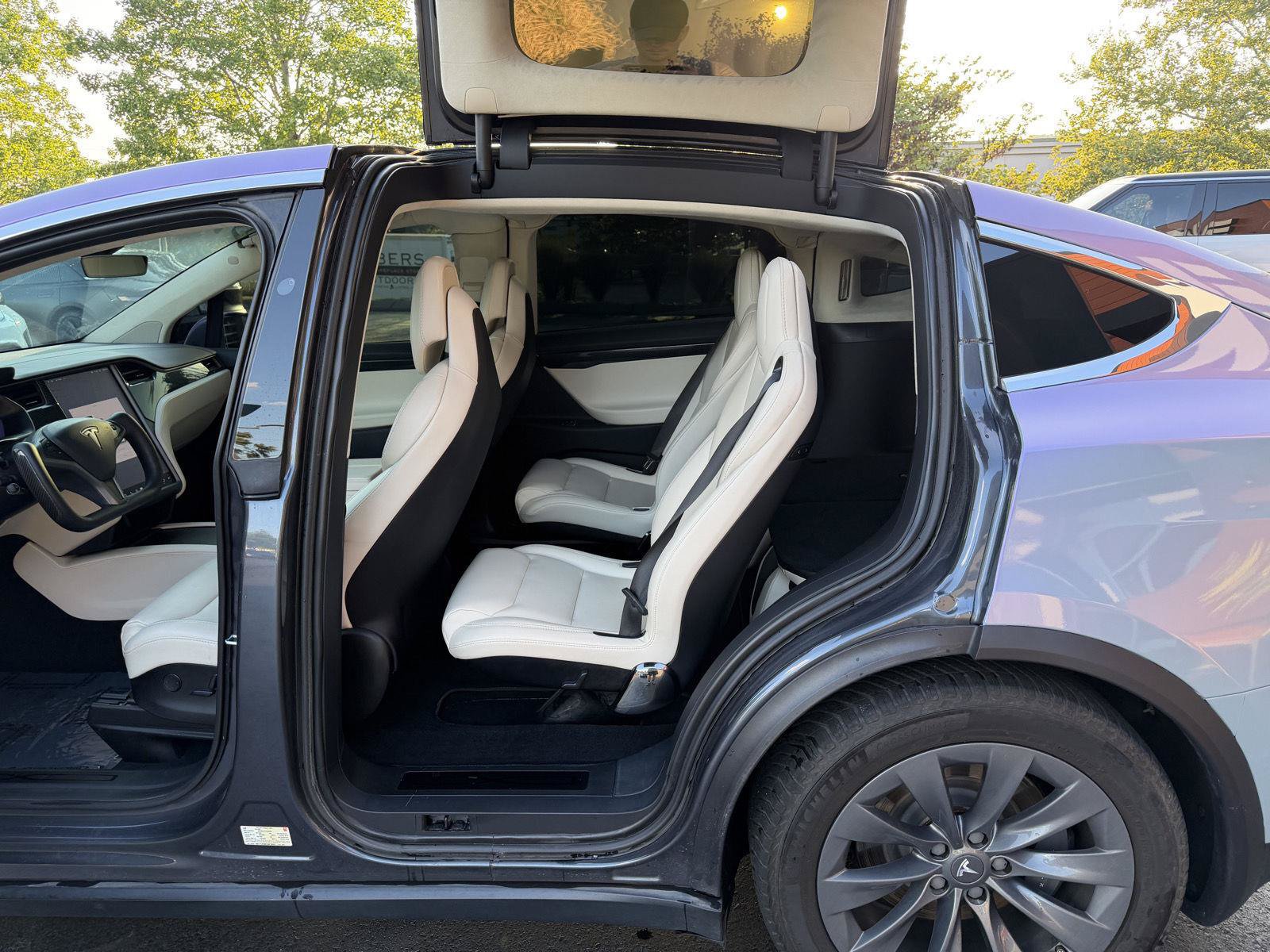 Used 2018 Tesla Model X 75D AWD/4WD image 14