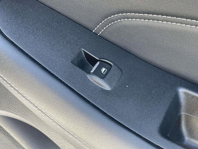 Used 2022 Ford Edge Titanium w/ Equipment Group 301A AWD/4WD image 13