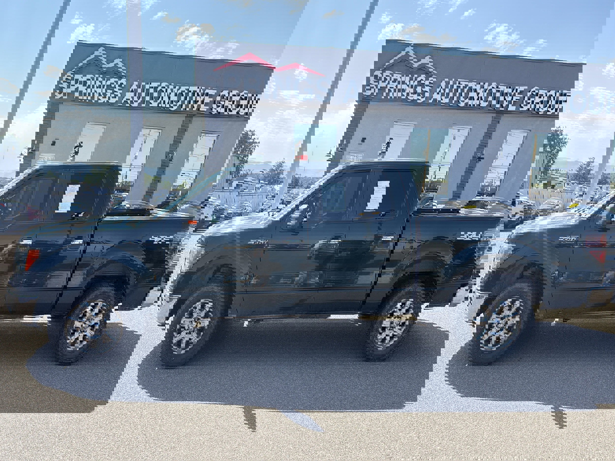 Used 2014 Ford F150 XLT w/ XLT Chrome Package image 2