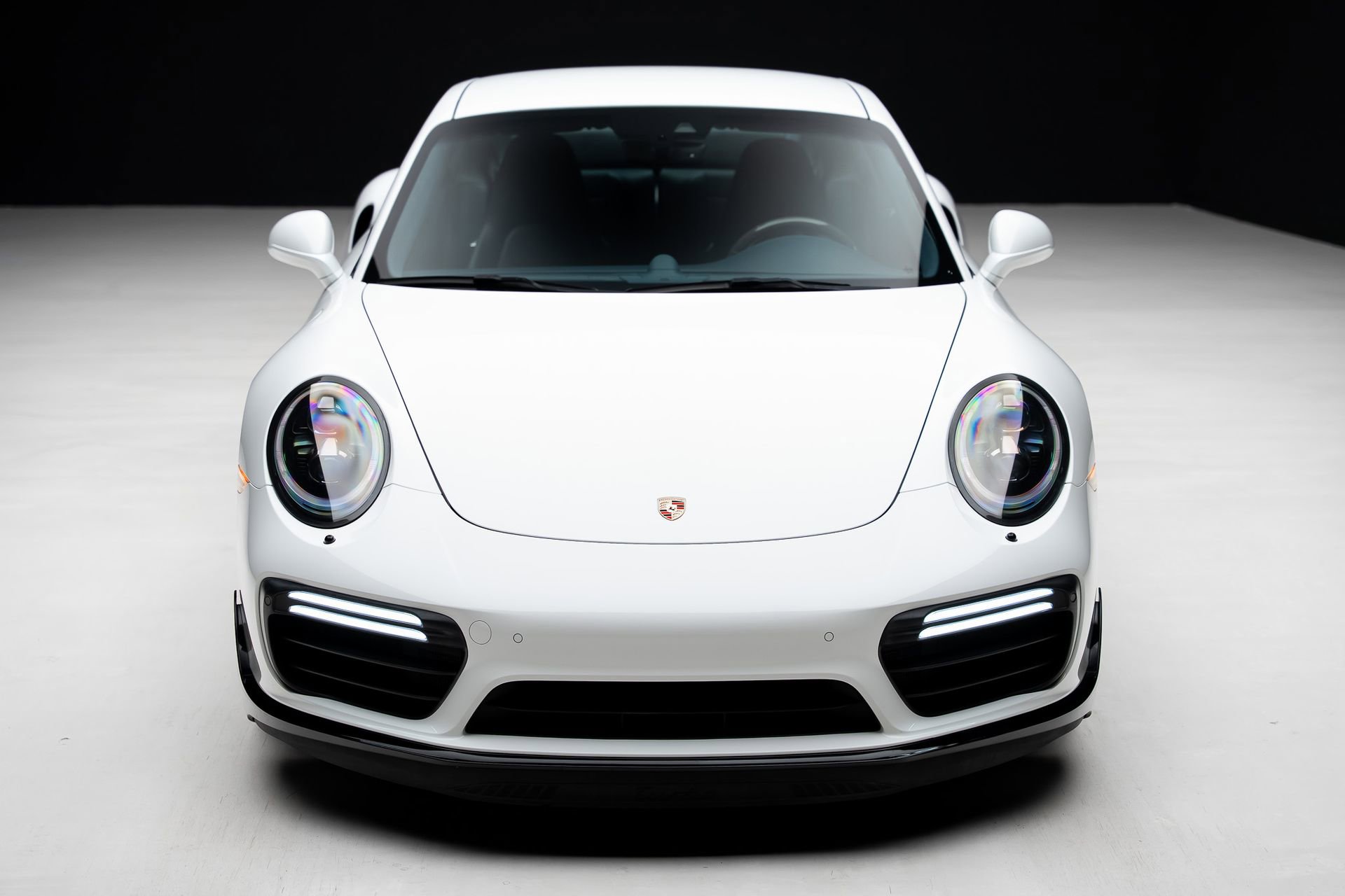 Used 2017 Porsche 911 Turbo AWD/4WD image 6